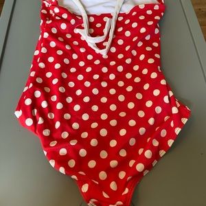 Lands End girls swimsuit, like new , size 16